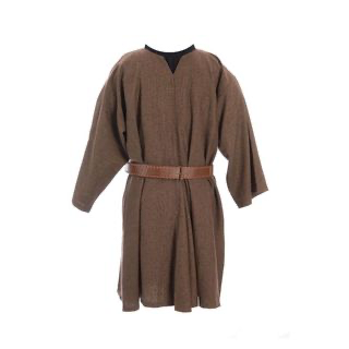 Medieval European tunic